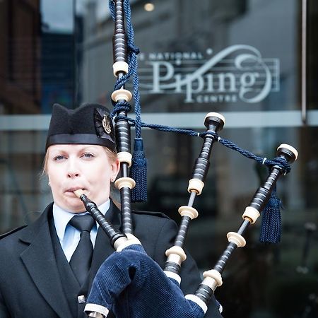 The Pipers' Tryst Hotel Glasgow Exterior photo